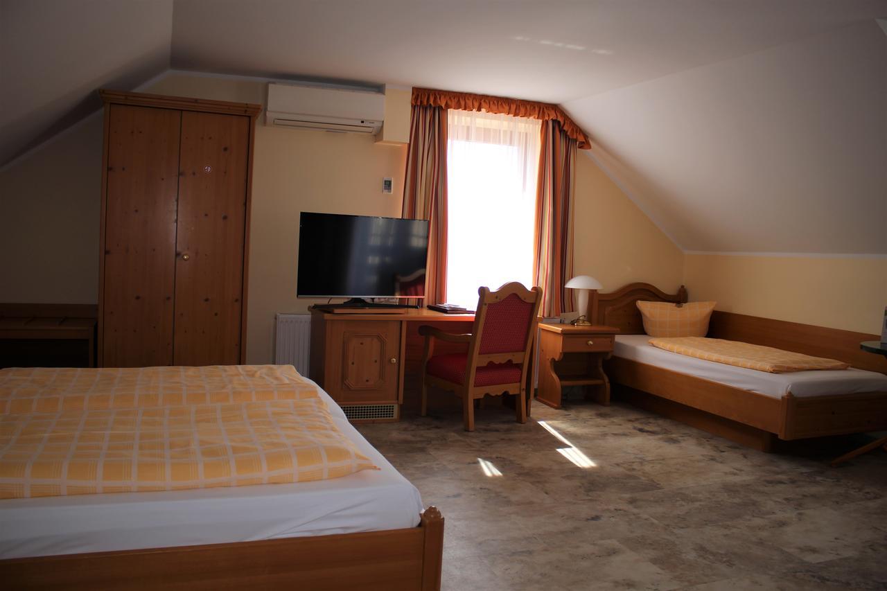 קאפוט Bed & Breakfast Hotel Muellerhof מראה חיצוני תמונה